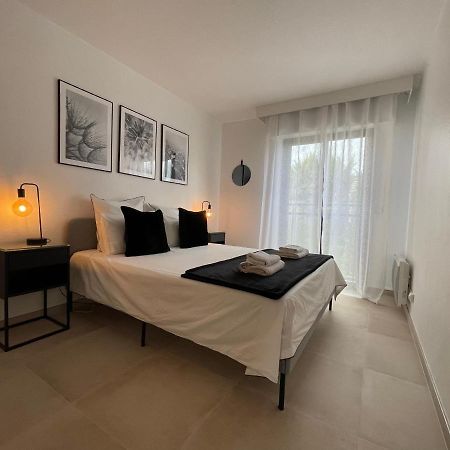 Domaine D'Ahmosis, modern 2 bedrooms refurbished apartment, f3 moderne fraichement rénové Le Cannet Esterno foto