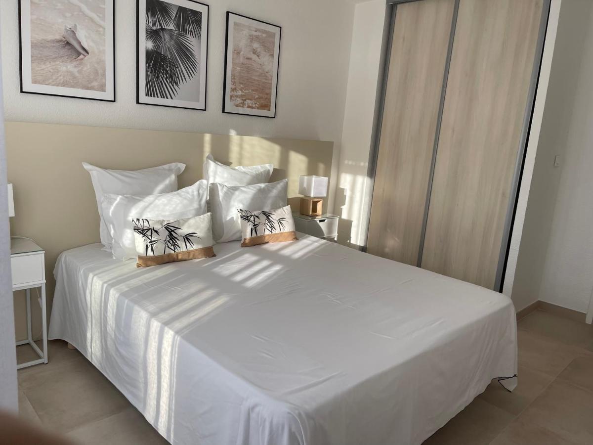 Domaine D'Ahmosis, modern 2 bedrooms refurbished apartment, f3 moderne fraichement rénové Le Cannet Esterno foto