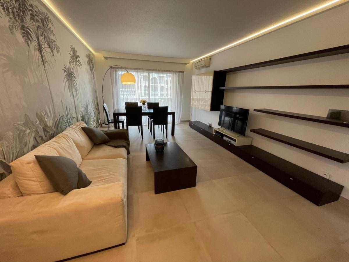 Domaine D'Ahmosis, modern 2 bedrooms refurbished apartment, f3 moderne fraichement rénové Le Cannet Esterno foto