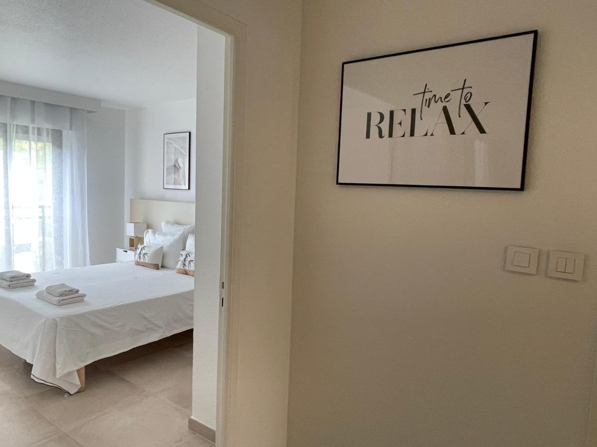 Domaine D'Ahmosis, modern 2 bedrooms refurbished apartment, f3 moderne fraichement rénové Le Cannet Esterno foto