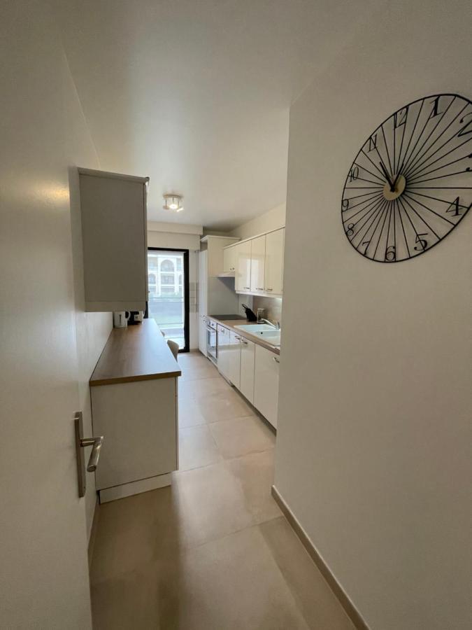 Domaine D'Ahmosis, modern 2 bedrooms refurbished apartment, f3 moderne fraichement rénové Le Cannet Esterno foto