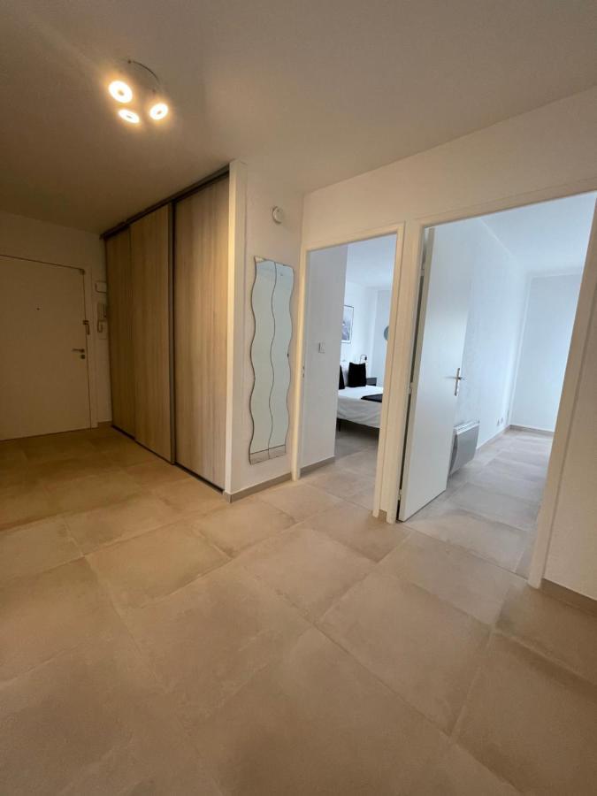 Domaine D'Ahmosis, modern 2 bedrooms refurbished apartment, f3 moderne fraichement rénové Le Cannet Esterno foto