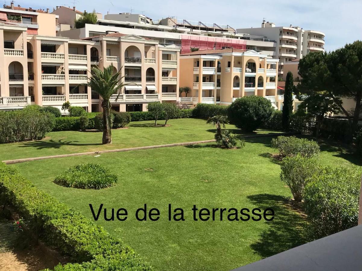 Domaine D'Ahmosis, modern 2 bedrooms refurbished apartment, f3 moderne fraichement rénové Le Cannet Esterno foto